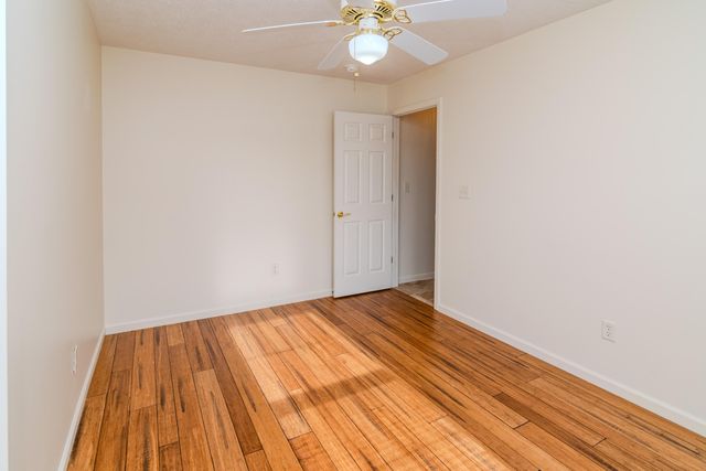 817 Hidden Stream Drive, Lexington, KY 40511