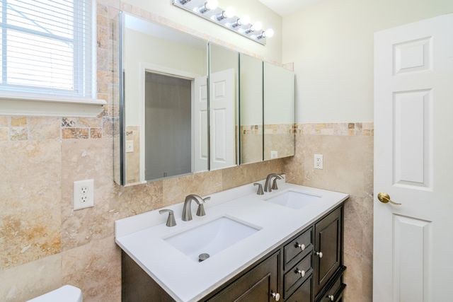 817 Hidden Stream Drive, Lexington, KY 40511