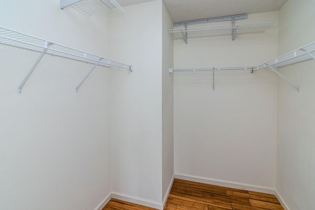 817 Hidden Stream Drive, Lexington, KY 40511