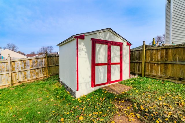 817 Hidden Stream Drive, Lexington, KY 40511