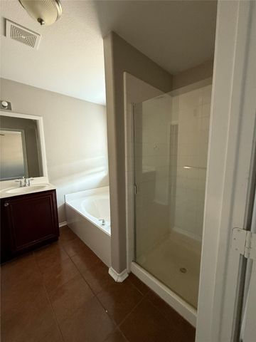 2012 Wagon Trail, Heartland, TX 75126