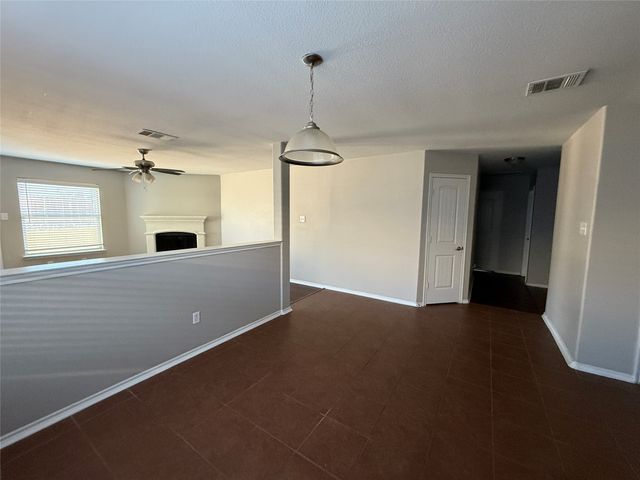 2012 Wagon Trail, Heartland, TX 75126