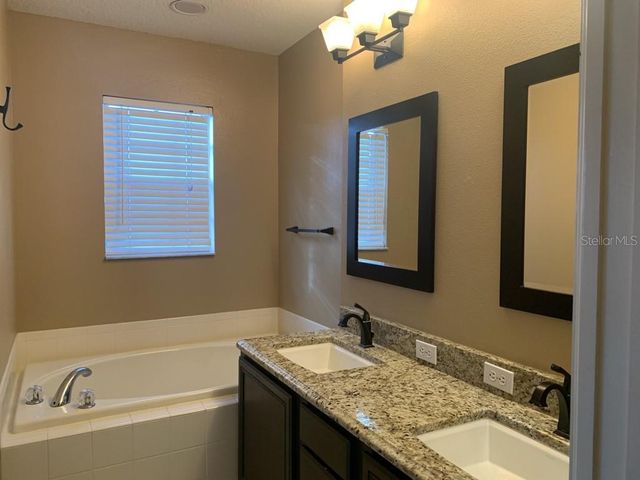 10804 SPRING MOUNTAIN PLACE, Tampa, FL 33626