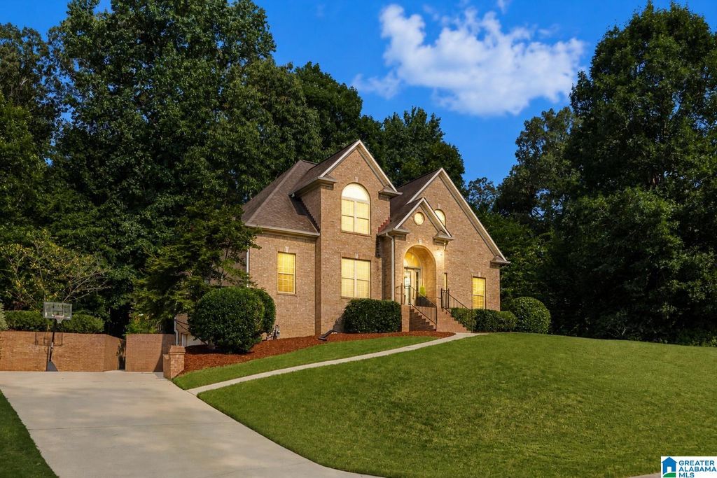 5825 ROSEWOOD DRIVE, Gardendale, AL 35071