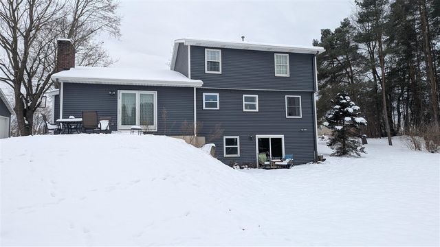 2182 Ottawa Trail, Hastings, MI 49058