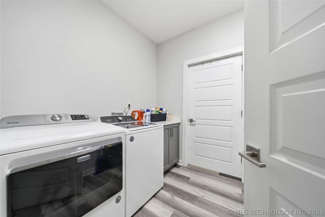 893 N E, Eufaula, OK 74432