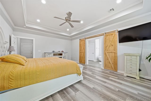 893 N E, Eufaula, OK 74432