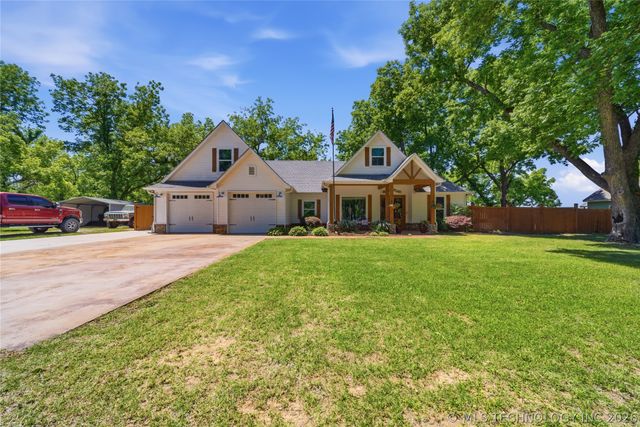 893 N E, Eufaula, OK 74432