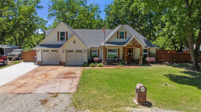 893 N E, Eufaula, OK 74432