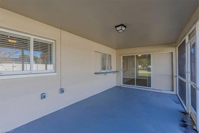 713 SE 35th ST, Cape Coral, FL 33904