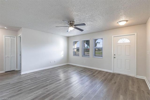 713 SE 35th ST, Cape Coral, FL 33904