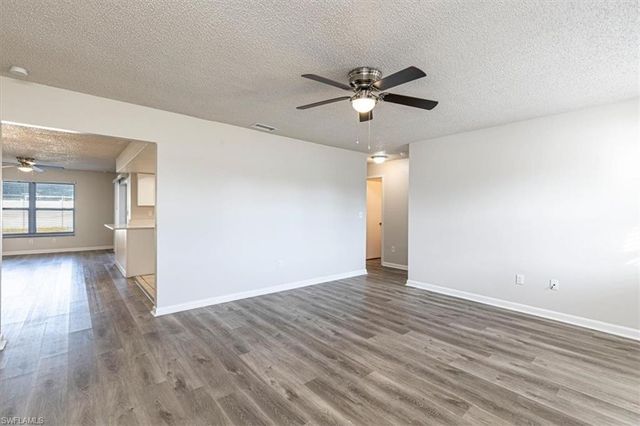 713 SE 35th ST, Cape Coral, FL 33904