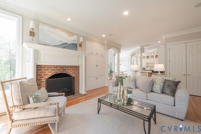 10800 Cherry Hill Dr, Glen Allen, VA 23059