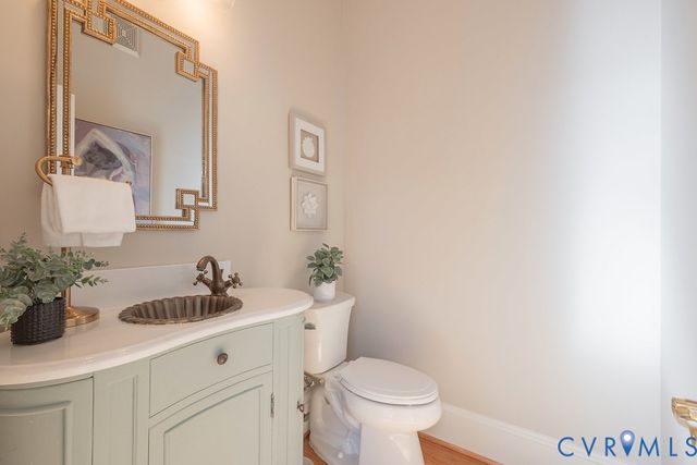 10800 Cherry Hill Dr, Glen Allen, VA 23059