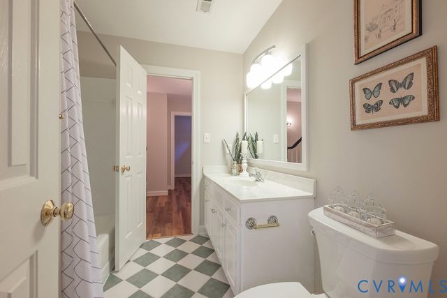 10800 Cherry Hill Dr, Glen Allen, VA 23059