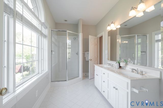 10800 Cherry Hill Dr, Glen Allen, VA 23059