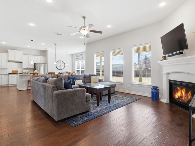 122 Dogwood Drive, Krugerville, TX 76227