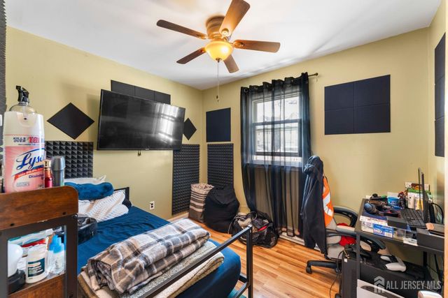 30-30 Warren Street, Carteret, NJ 07008