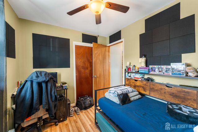 30-30 Warren Street, Carteret, NJ 07008