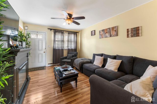 30-30 Warren Street, Carteret, NJ 07008