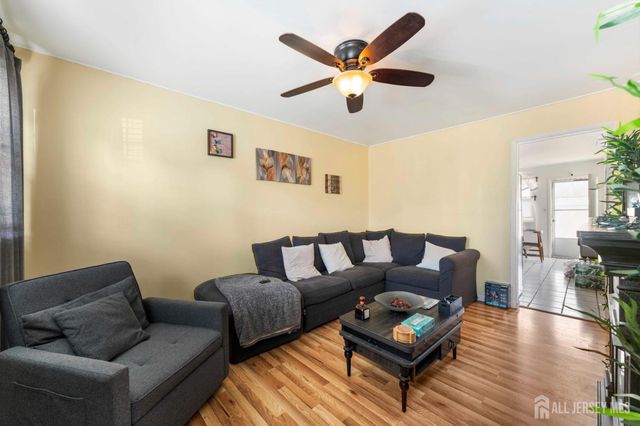 30-30 Warren Street, Carteret, NJ 07008