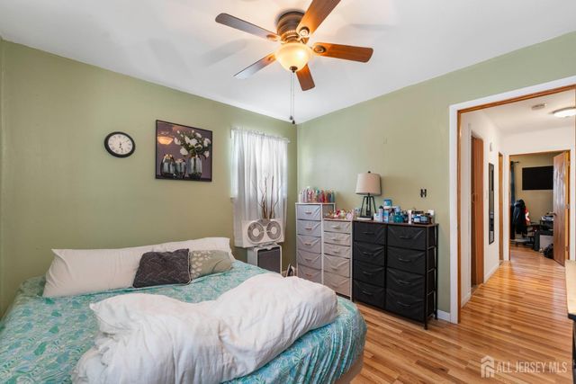 30-30 Warren Street, Carteret, NJ 07008