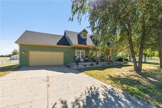 12580 238th Street, Linwood, KS 66052
