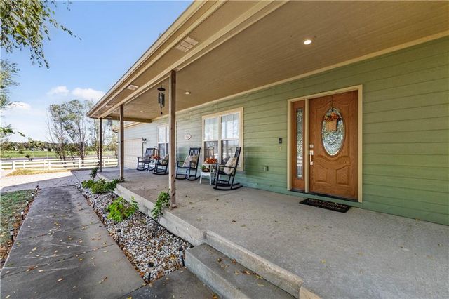 12580 238th Street, Linwood, KS 66052