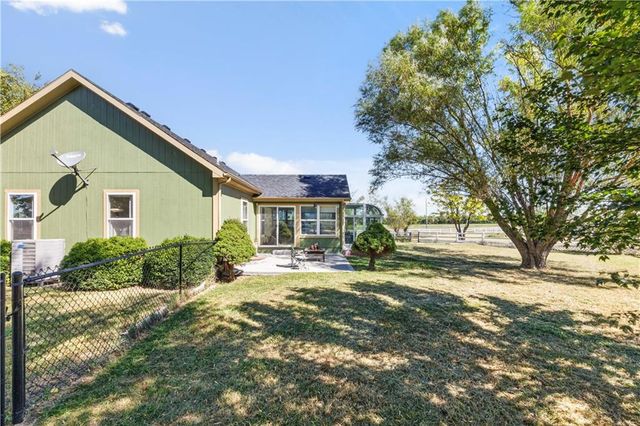 12580 238th Street, Linwood, KS 66052