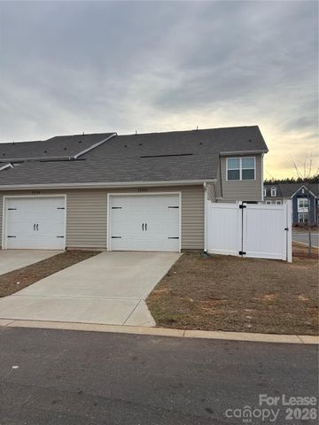 15733 Country House Street, Charlotte, NC 28273