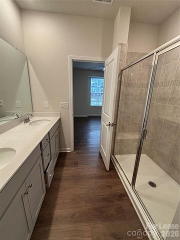 15733 Country House Street, Charlotte, NC 28273