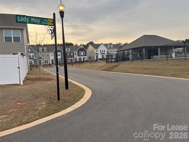 15733 Country House Street, Charlotte, NC 28273