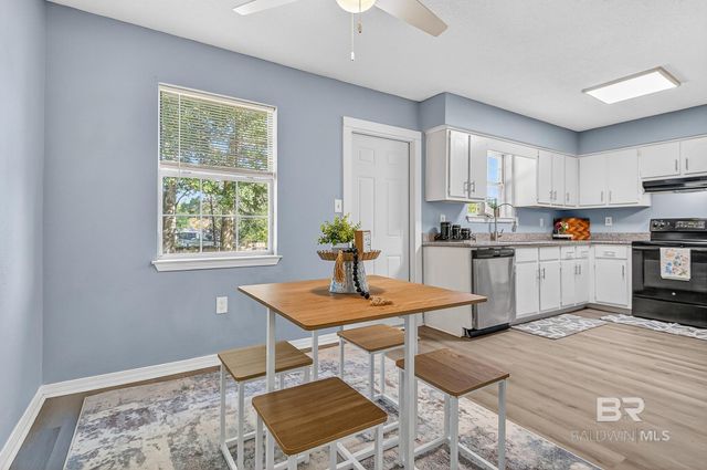 715 E Verbena Avenue, Foley, AL 36535