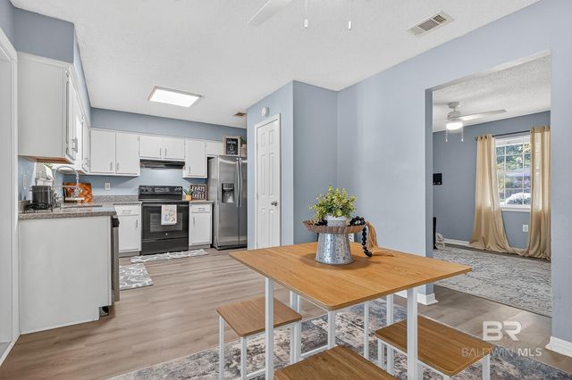 715 E Verbena Avenue, Foley, AL 36535