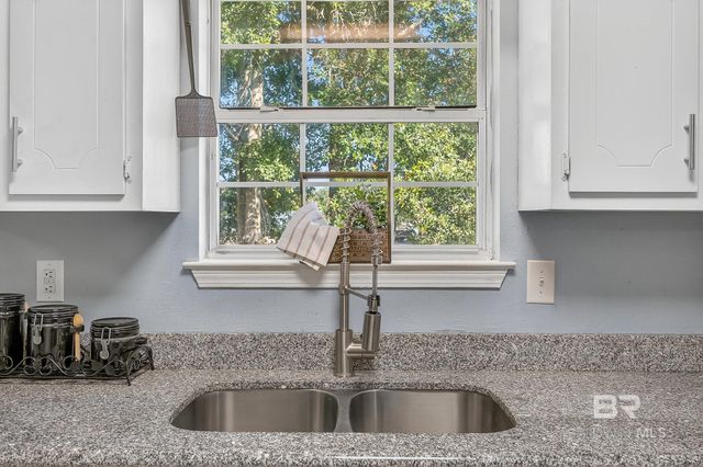 715 E Verbena Avenue, Foley, AL 36535