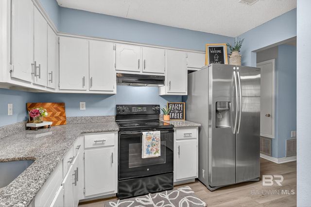 715 E Verbena Avenue, Foley, AL 36535