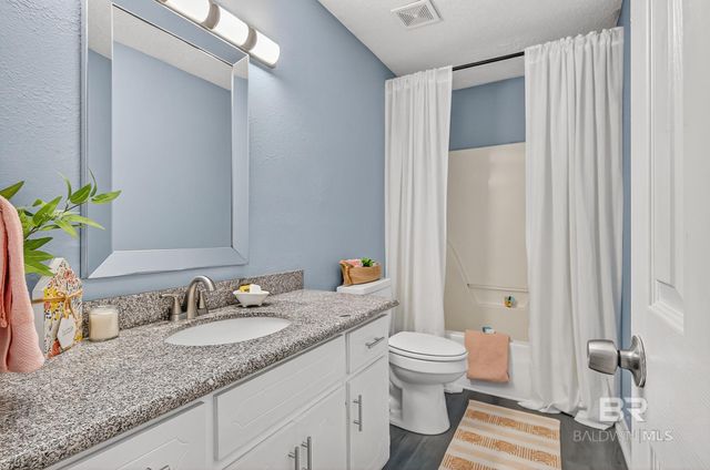 715 E Verbena Avenue, Foley, AL 36535