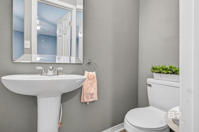 715 E Verbena Avenue, Foley, AL 36535