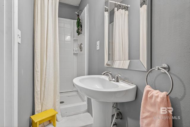 715 E Verbena Avenue, Foley, AL 36535