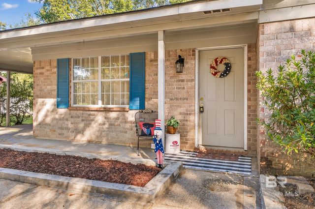 715 E Verbena Avenue, Foley, AL 36535