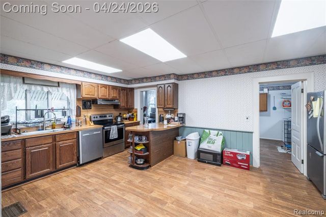 9057 Brookville Road, Plymouth, MI 48170