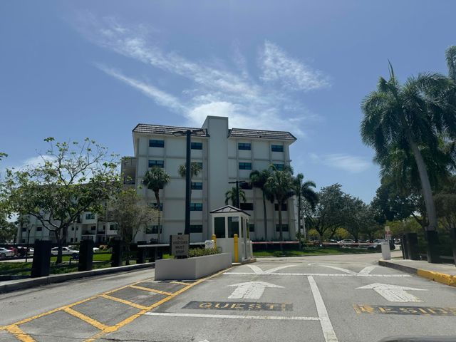 1350 RIVER REACH Drive 106, Fort Lauderdale, FL 33315