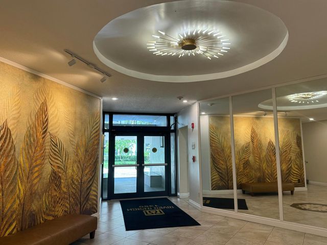 1350 RIVER REACH Drive 106, Fort Lauderdale, FL 33315