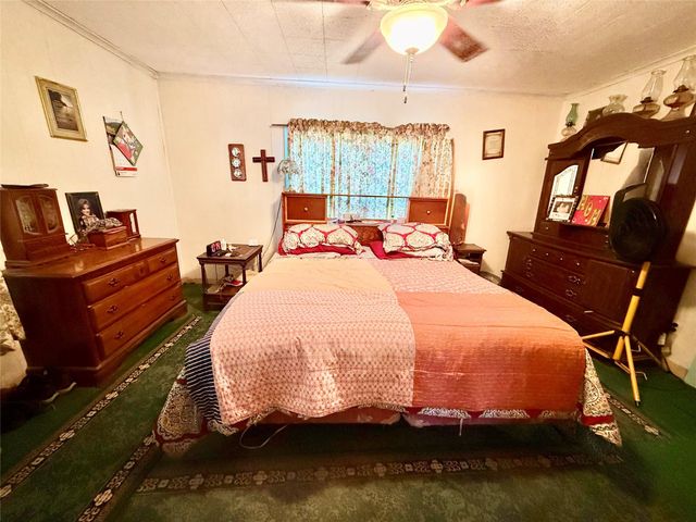 509 Franzen Street, Winnie, TX 77665