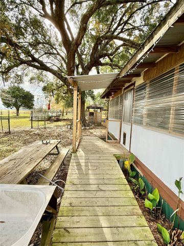 509 Franzen Street, Winnie, TX 77665