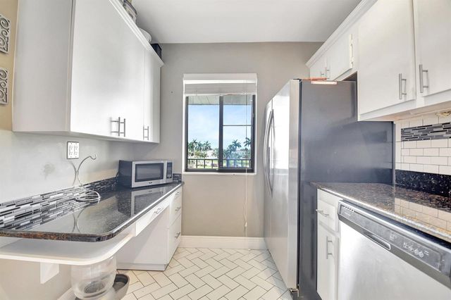 4070 Tivoli Court 307, Lake Worth, FL 33467