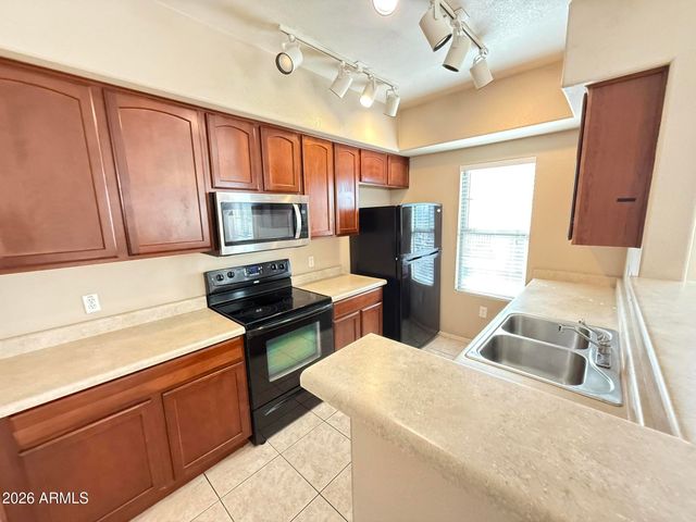 16825 N 14TH Street 28, Phoenix, AZ 85022