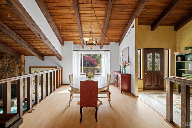 509 Rainsville Rd, Petaluma, CA 94952