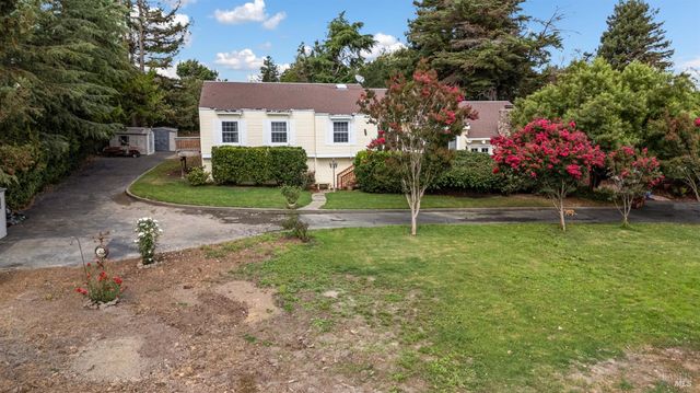 509 Rainsville Rd, Petaluma, CA 94952