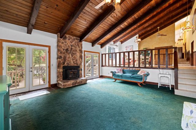 509 Rainsville Rd, Petaluma, CA 94952